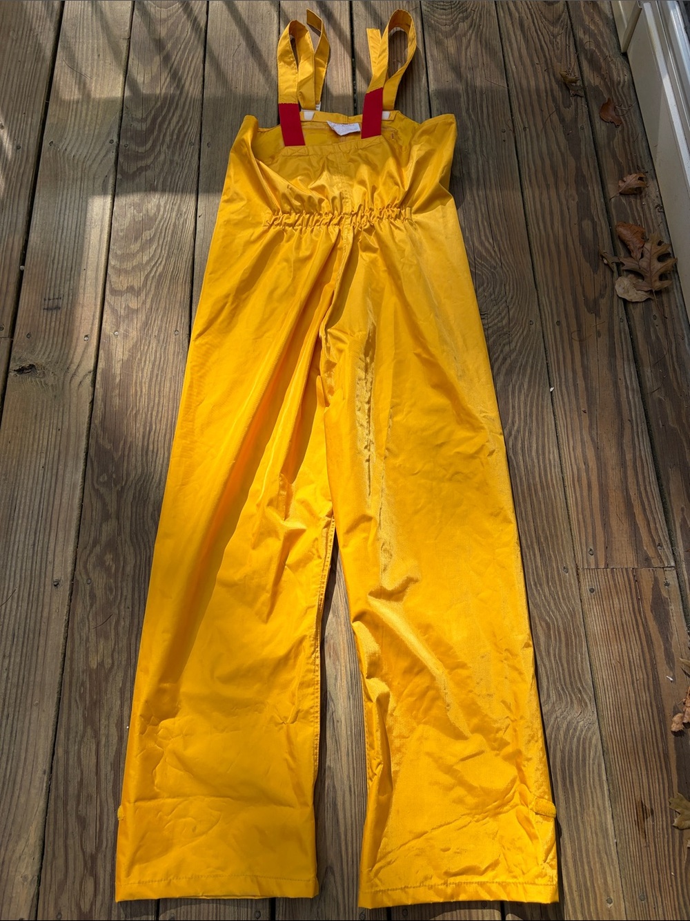 Men’s vintage Yellow Waterproof Bib Overalls with Adjustable Straps - Picture 4 of 4